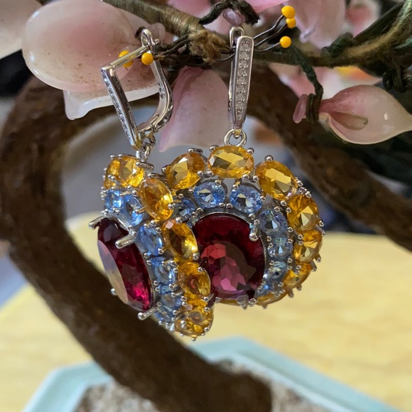Vintage 925 multi stone earring